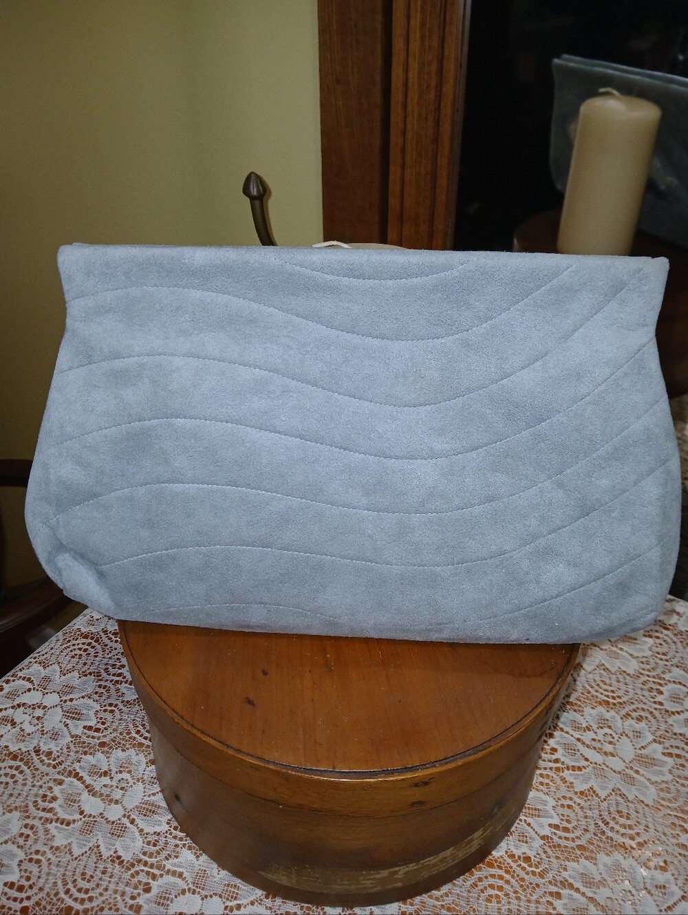 Vintage Quilted Gray Suede Shell Clutch w/ Chain - Picture 4 of 9